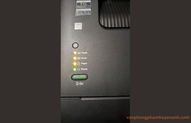 Đèn báo vàng hoặc đỏ nhấp nháy trên máy in