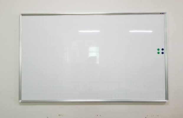 Bảng trắng viết bút lông