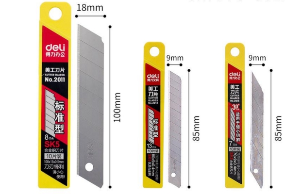 Lưỡi dao rọc giấy Deli SK5 với thiết kế phân đoạn tiện thay thế